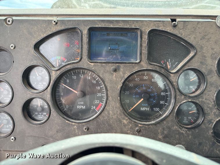 image for item EM0583 2008 Mack GU713 flatbed truck