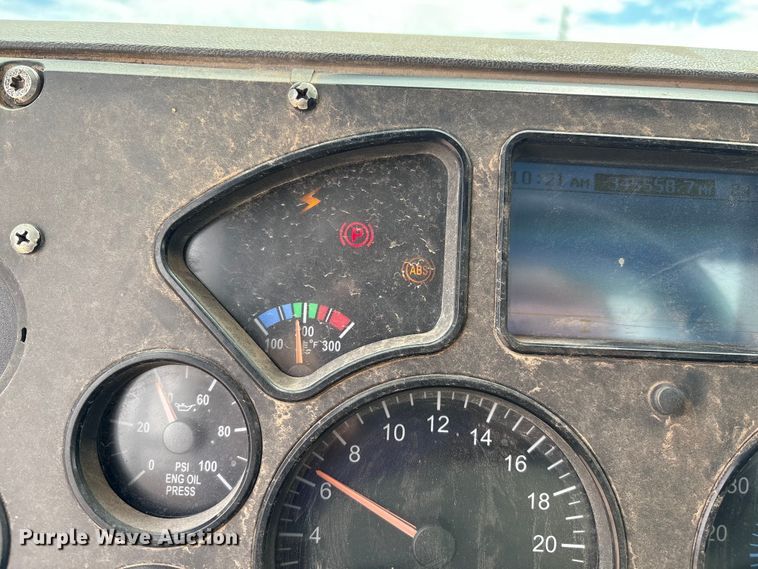 image for item EM0583 2008 Mack GU713 flatbed truck