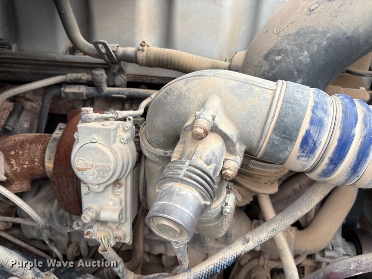 image for item EM0583 2008 Mack GU713 flatbed truck