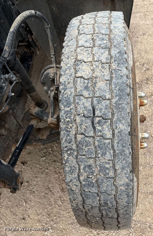 image for item EM0583 2008 Mack GU713 flatbed truck