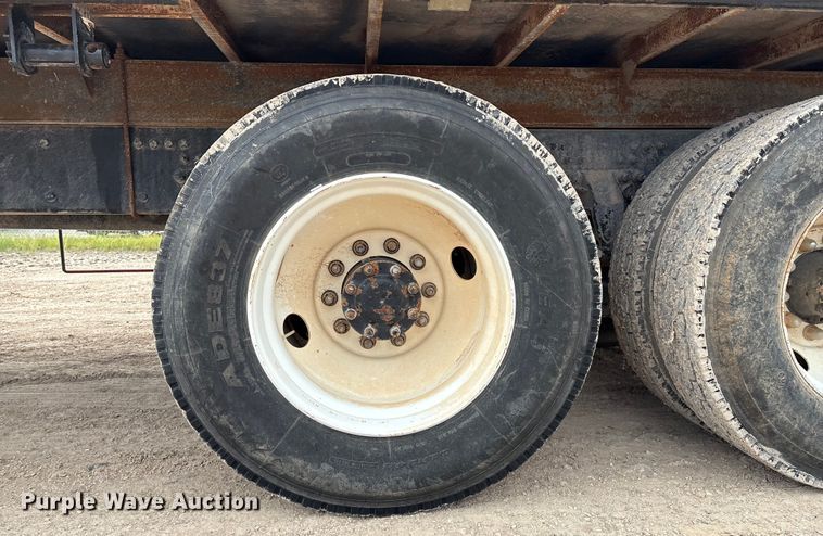 image for item EM0583 2008 Mack GU713 flatbed truck