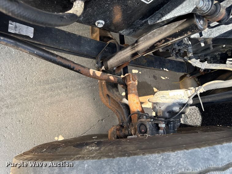 image for item EM2305 2016 Mack CXU613 semi truck