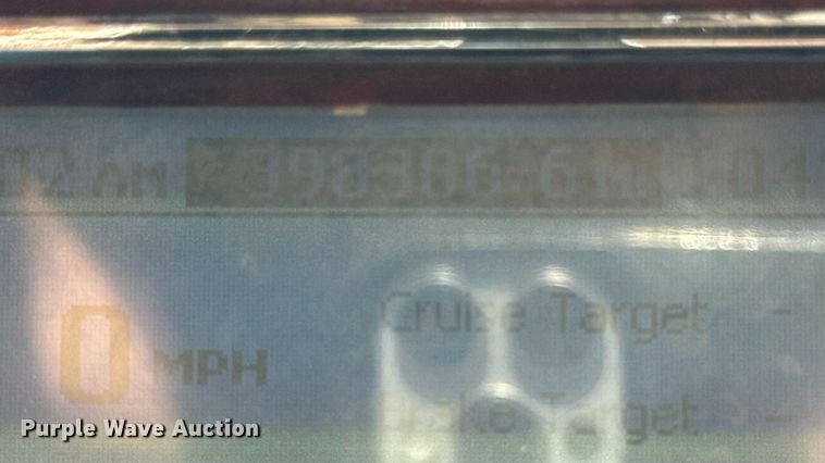 image for item EM2305 2016 Mack CXU613 semi truck