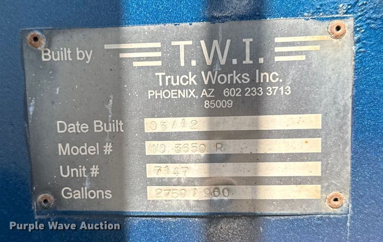 image for item EM2306 2012 Peterbilt 348 water truck