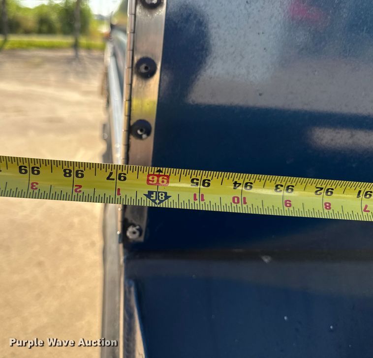 image for item EM2306 2012 Peterbilt 348 water truck