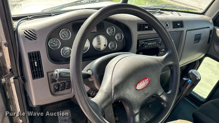 image for item EM2306 2012 Peterbilt 348 water truck