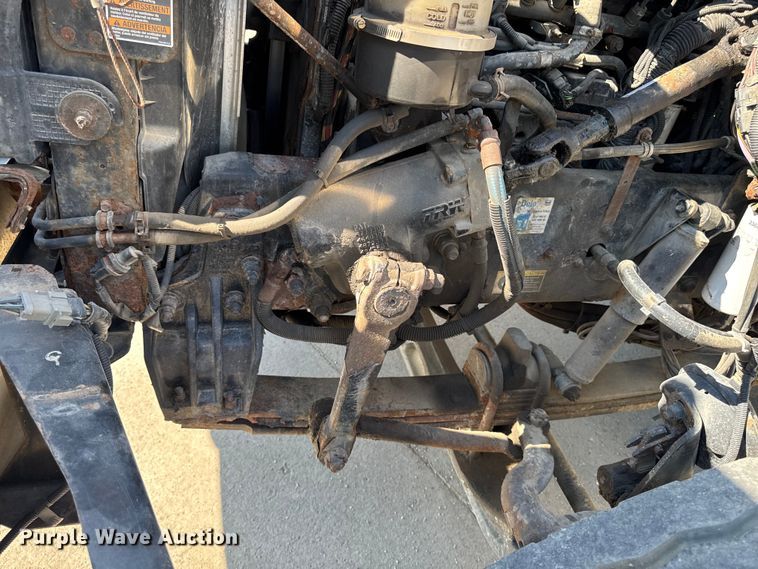 image for item EM2306 2012 Peterbilt 348 water truck