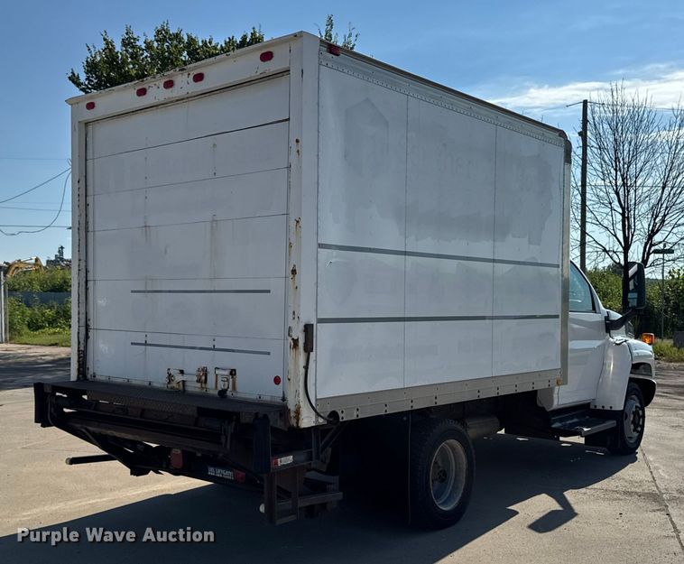 image for item EM2307 2006 Chevrolet C4500 box truck