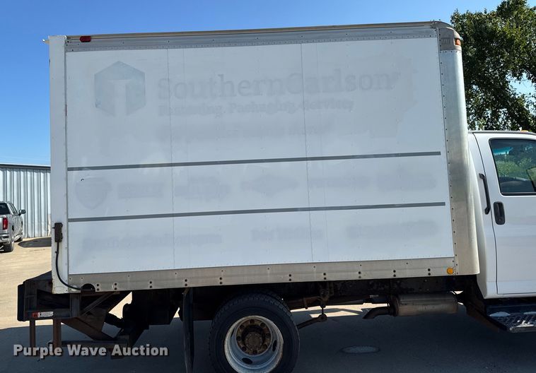 image for item EM2307 2006 Chevrolet C4500 box truck