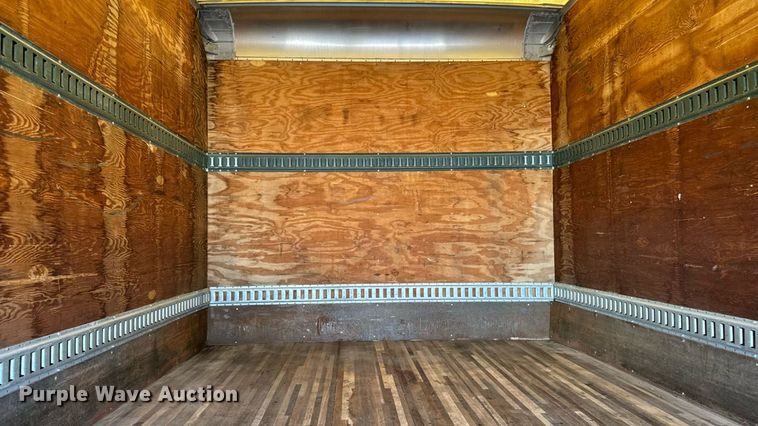 image for item EM2307 2006 Chevrolet C4500 box truck