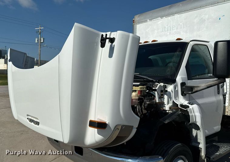 image for item EM2307 2006 Chevrolet C4500 box truck