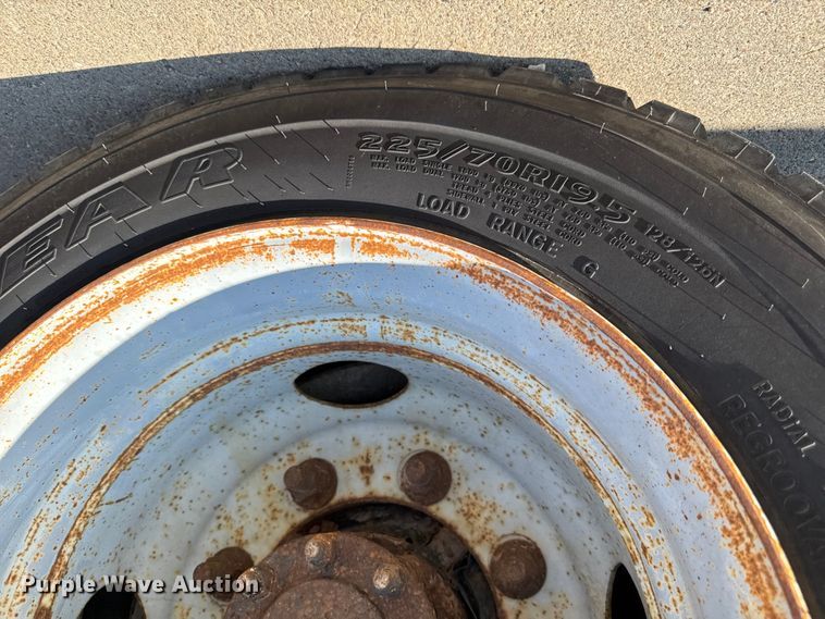 image for item EM2307 2006 Chevrolet C4500 box truck