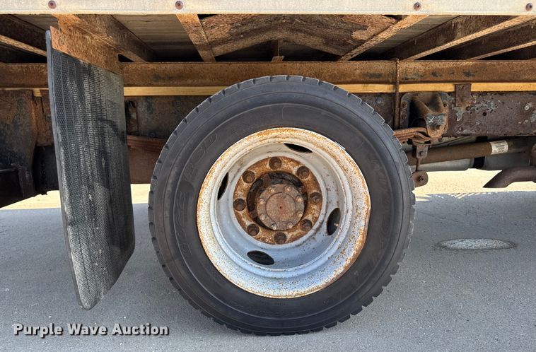 image for item EM2307 2006 Chevrolet C4500 box truck