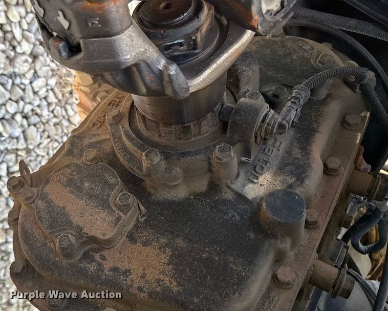 image for item EM2322 2016 International RF027 semi truck