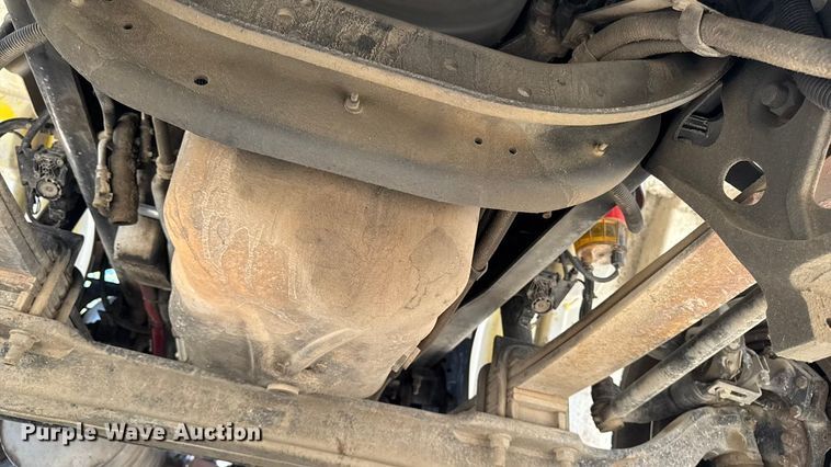 image for item EM2322 2016 International RF027 semi truck