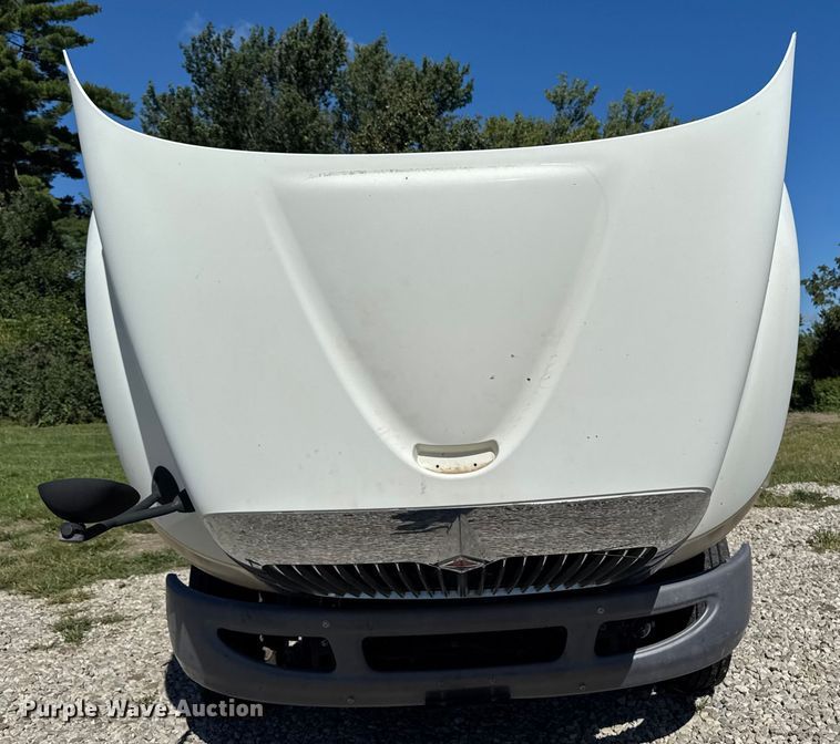 image for item EM2322 2016 International RF027 semi truck