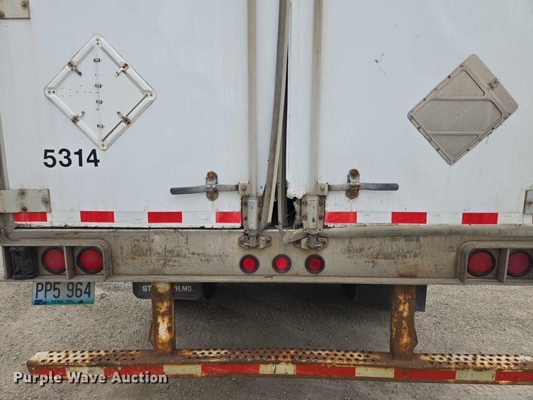 image for item EM7360 1997 Utility Trailer Manufacturer dry van trailer