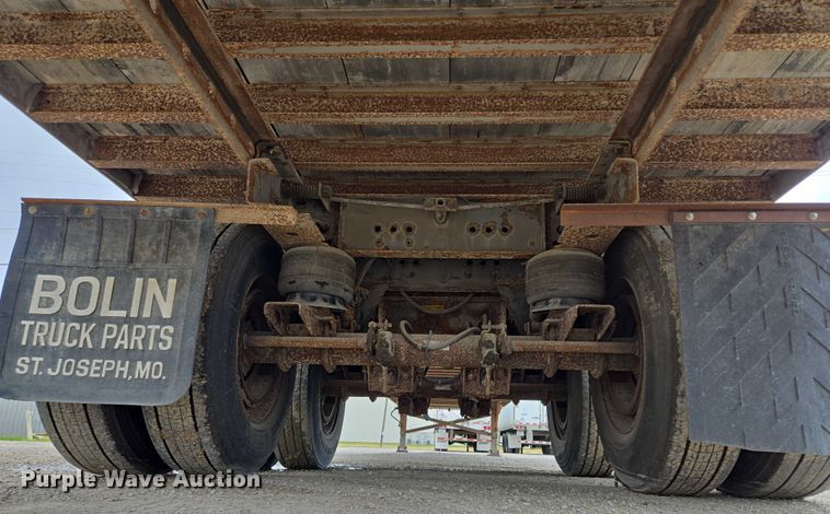 image for item EM7360 1997 Utility Trailer Manufacturer dry van trailer