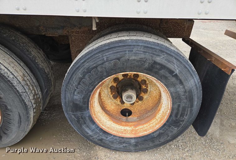 image for item EM7360 1997 Utility Trailer Manufacturer dry van trailer