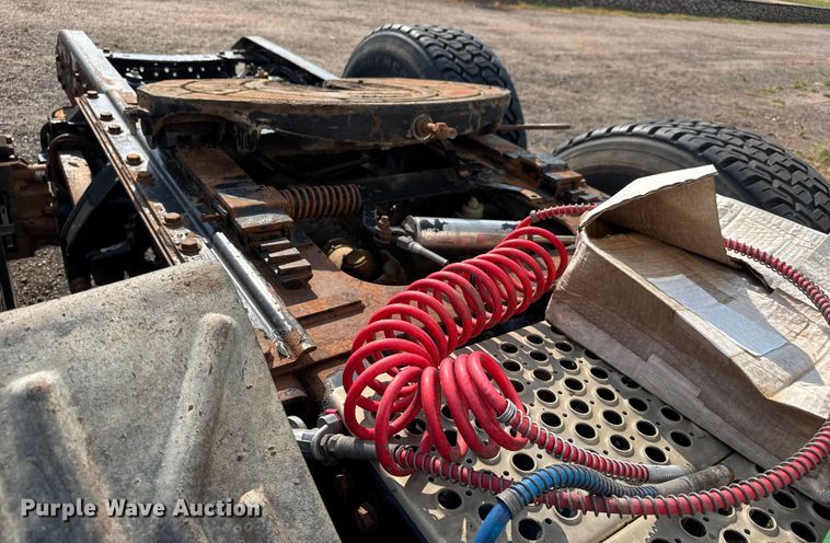 image for item EM8073 2012 Kenworth T660 semi truck