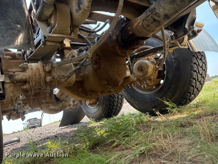 image for item EM8073 2012 Kenworth T660 semi truck