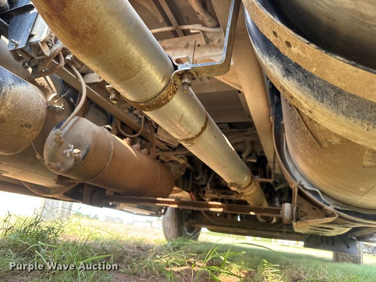 image for item EM8073 2012 Kenworth T660 semi truck