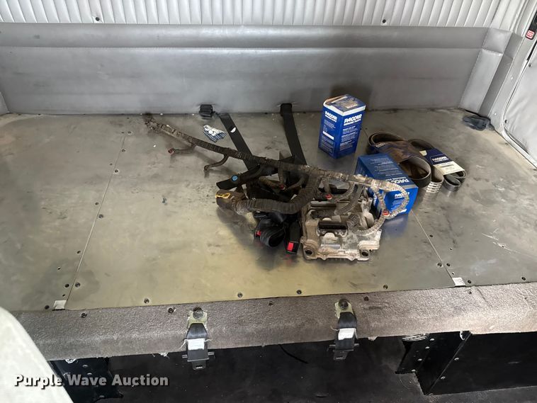 image for item EM8073 2012 Kenworth T660 semi truck