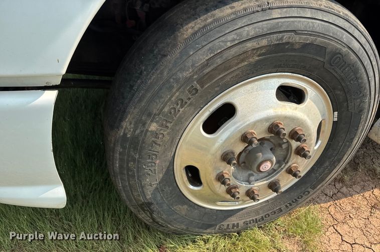 image for item EM8073 2012 Kenworth T660 semi truck