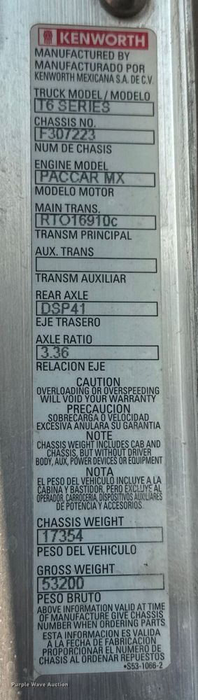 image for item EM8073 2012 Kenworth T660 semi truck