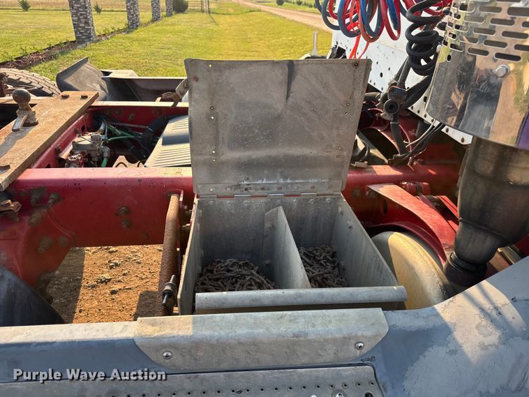 image for item EM8074 2000 Freightliner FL112 Columbia Century Class semi truck