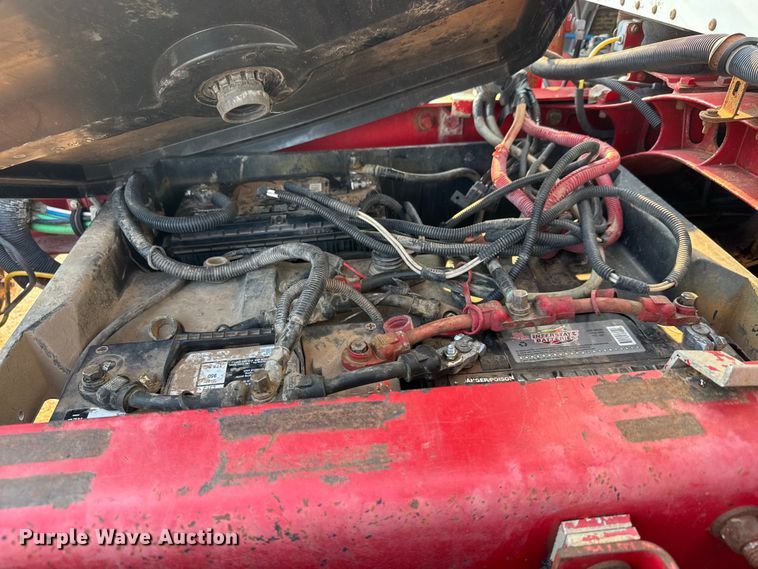 image for item EM8074 2000 Freightliner FL112 Columbia Century Class semi truck