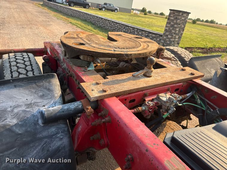 image for item EM8074 2000 Freightliner FL112 Columbia Century Class semi truck