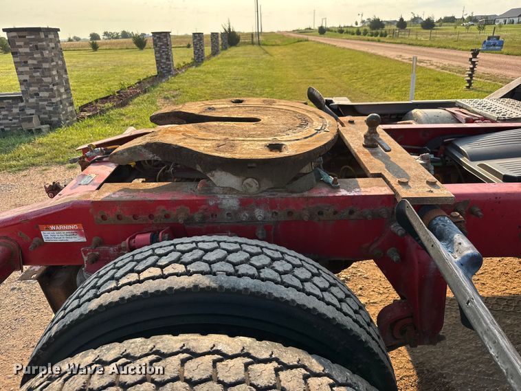 image for item EM8074 2000 Freightliner FL112 Columbia Century Class semi truck