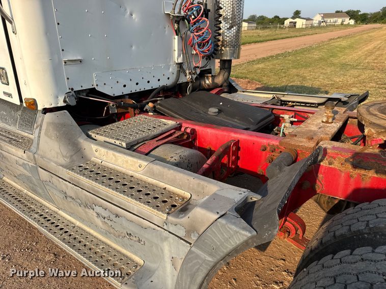 image for item EM8074 2000 Freightliner FL112 Columbia Century Class semi truck