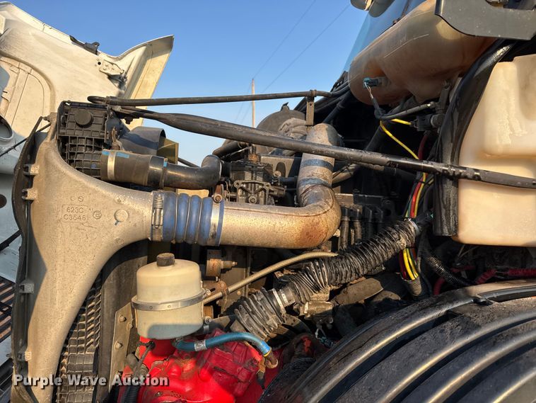 image for item EM8074 2000 Freightliner FL112 Columbia Century Class semi truck