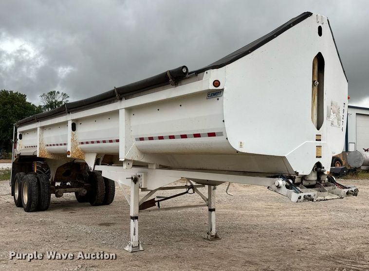 image for item EN5538 2015 Clement Starlight end dump trailer