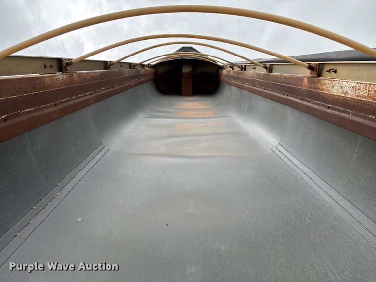 image for item EN5538 2015 Clement Starlight end dump trailer