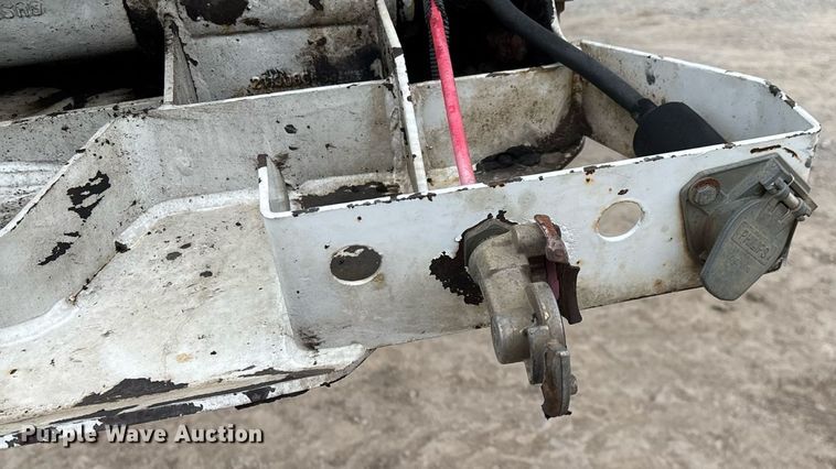 image for item EN5538 2015 Clement Starlight end dump trailer