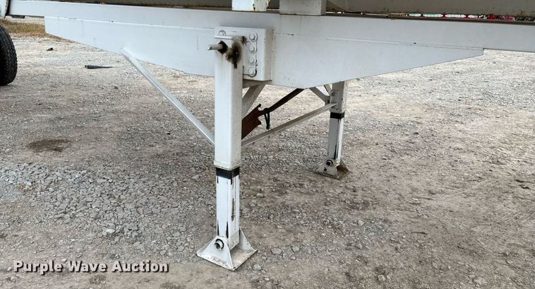 image for item EN5538 2015 Clement Starlight end dump trailer