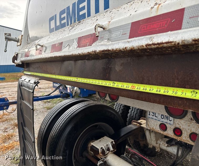 image for item EN5538 2015 Clement Starlight end dump trailer