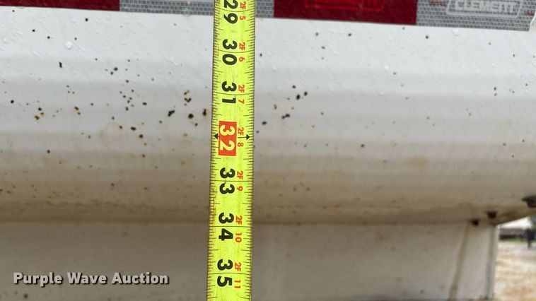 image for item EN5538 2015 Clement Starlight end dump trailer