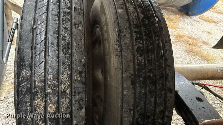 image for item EN5538 2015 Clement Starlight end dump trailer