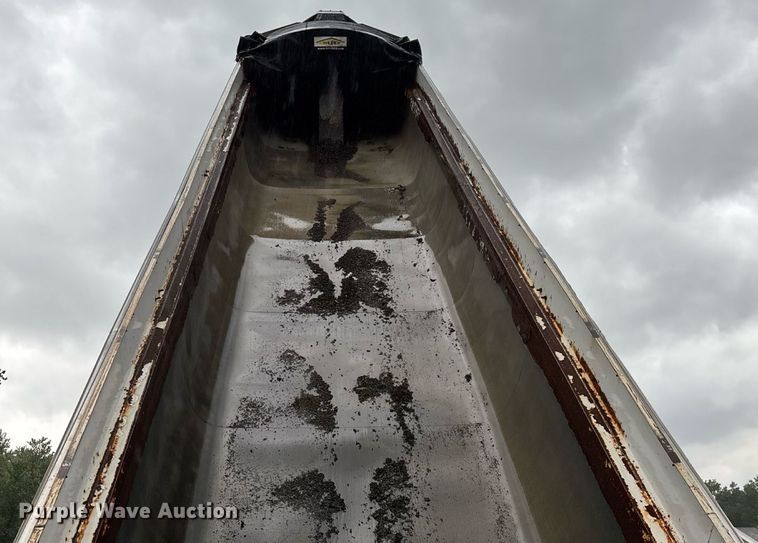 image for item EN5541 2017 Clement Starlite 35 end dump trailer