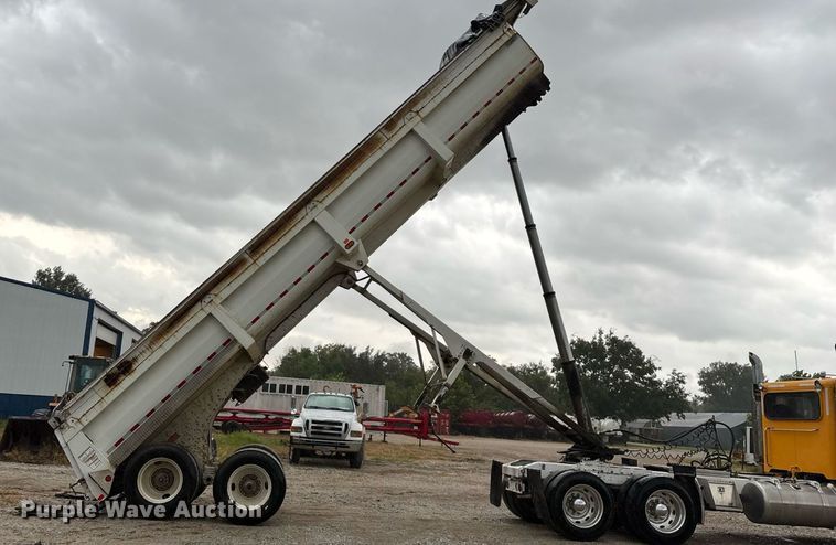 image for item EN5541 2017 Clement Starlite 35 end dump trailer