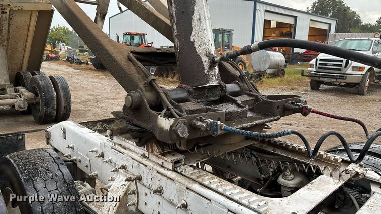 image for item EN5541 2017 Clement Starlite 35 end dump trailer