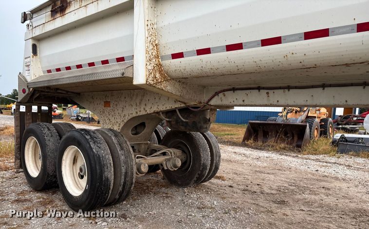 image for item EN5541 2017 Clement Starlite 35 end dump trailer