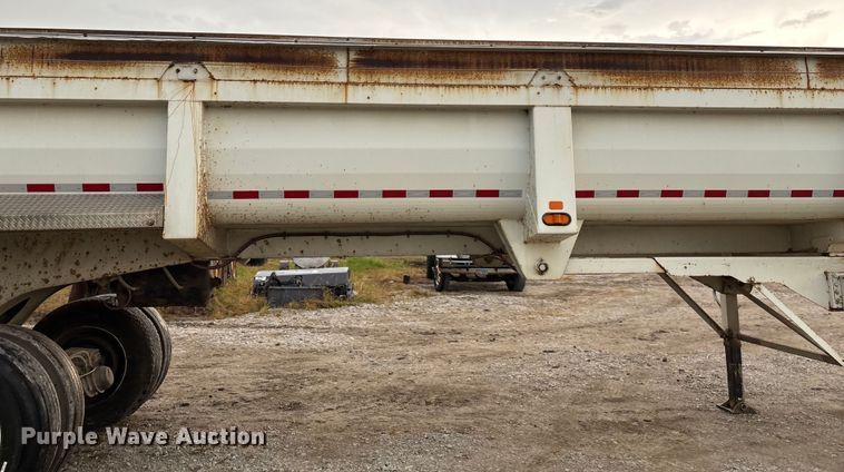 image for item EN5541 2017 Clement Starlite 35 end dump trailer
