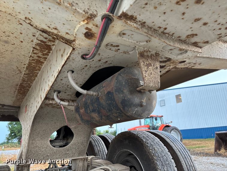 image for item EN5541 2017 Clement Starlite 35 end dump trailer