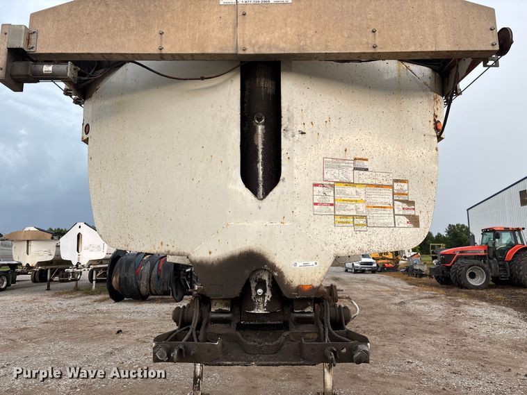 image for item EN5541 2017 Clement Starlite 35 end dump trailer