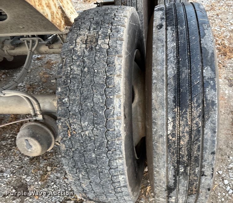 image for item EN5541 2017 Clement Starlite 35 end dump trailer